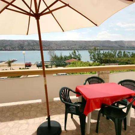 Apartment Stjepan - 10m From