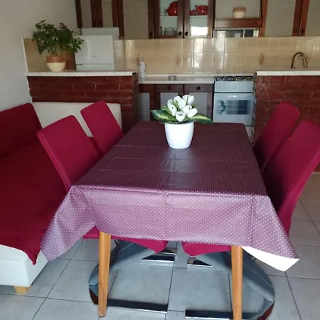 Apartament Stjepan Pag Town