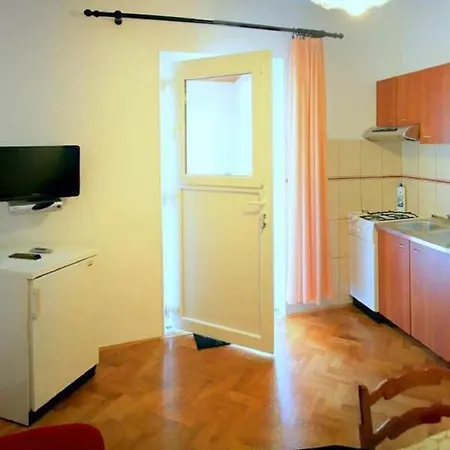 Apartament Stjepan Pag Town